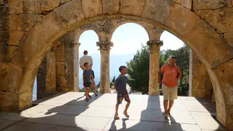 Mersin’in gizli hazinesi Alahan Manastırı turistleri ağırlıyor