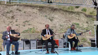 Erzurum halk ozanı Sümmani Baba geleneğini yaşatıyor