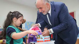 Canik Belediyesi ilkokula başlayan her çocuğun okul masrafını üstleniyor