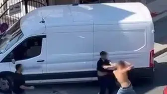 Ataşehir sokaklarında yumruklu kavga