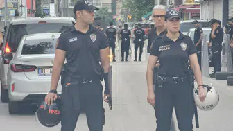 Polis Adana'da Alparslan Kuytul'un evine operasyon düzenledi