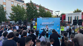Bahçelievler’de 100 çocuğun yüzü bisikletle güldü
