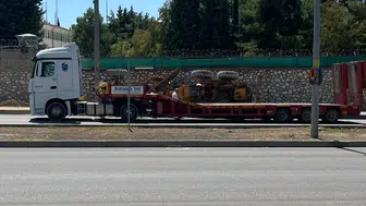 Burdur’da trafiği birbirine katan devrilme kazası
