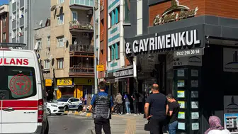 Yufkacının önünde eşini vurdu, iş yerinde kendini rehin aldı