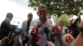 Kayseri'de esnaf buluşmasında konuşan Özel Kısır çekişmelere değil, ekmek kavgasına odaklanacağız