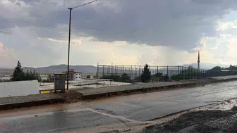Kahramanmaraş'ta sağanak sonrası su birikintileri kısa sürede tahliye oldu