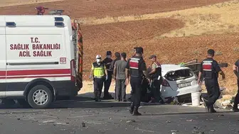 Sabah trafiğinde kafa kafaya çarpıştılar, 2 kişi öldü