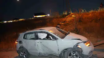 Nevşehir'de lastik patladı, otomobil takla attı, 2 yaralı