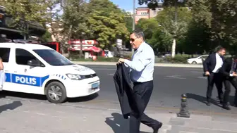 Melih Gökçek adliye koridorlarında: Hakkındaki soruşturma için ifade verdi