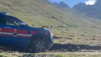 Kaçkar Dağları'nda korku dolu anlar: 22 yaşındaki İngiliz turist 3 bin metrede mahsur kaldı