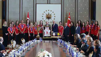 Filenin Sultanları ve Efeleri Külliye'de: Cumhurbaşkanı Erdoğan'dan Şampiyonlara Özel Kabul