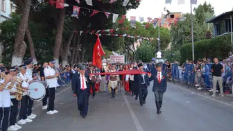Bayındır'da 104 yıllık gurur: Kurtuluş coşkusu tüm ilçeyi sardı