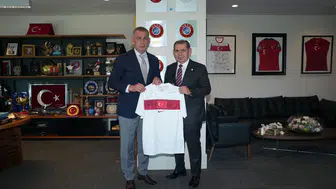 Riva'da kritik zirve: Galatasaray yönetiminden TFF'ye nezaket ziyareti