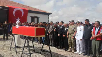 Düğün eğlencesi acı bitti: Genç uzman çavuş son yolculuğuna uğurlandı