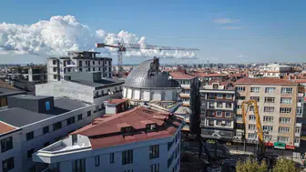 Yayla Camii'nde yıkım beklenenden zorlu geçti: Kubbe direnince süreç uzadı
