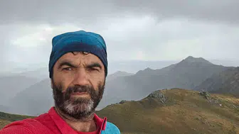 Zirveye tek başına meydan okudu: Akdağ'ın zorlu rotasını 4 saatte aştı
