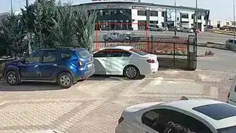 Karatay'da korkutan kaza: Güvenlik kamerası o anları saniye saniye kaydetti