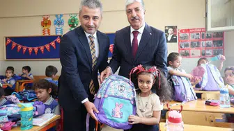 Dilovası'nda okul heyecanı: Minik öğrencilerin ilk gün masrafları belediyeden