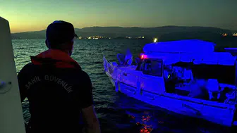 Denizin ortasında mahsur kaldılar: Sahil Güvenlik'ten nefes kesen operasyon
