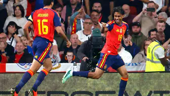 Wembley'de İspanyol fırtınası: Dünya şampiyonu geriden geldi, İngiltere'yi devirdi