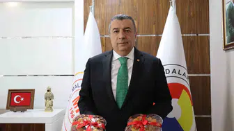 Malatya'da TEKNOFEST rüzgarı: Yarım ton kayısı ile misafirlere tatlı karşılama
