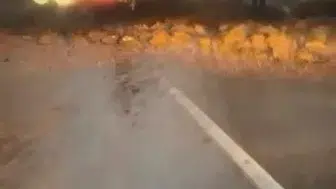 Uludağ yolunda sabah saatlerinde büyük tehlike: Dağdan kopan kaya parçaları trafiği kesti