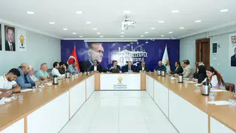 AK Parti İstanbul'da İletişim Röntgeni Dönemi: 39 İlçede Yeni Saha Hamlesi