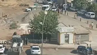 Kızıltepe'de sokak ortasında silahlı saldırı: Bir kişi yaşam mücadelesi veriyor