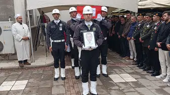 Emniyet teşkilatını yasa boğan veda: Başkomiser Hacı Murat Özbal son yolculuğuna uğurlandı