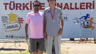 Denizli'deki finalde Erzincan'ın gururu oldu: Gümüş madalyayı boynuna taktı