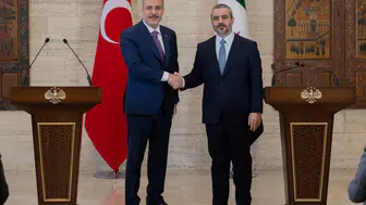 Şam'da kritik diplomasi trafiği: Hakan Fidan ve Esad Hasan Şeybani bir araya geldi