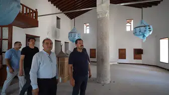 Antakya'nın hafızası yeniden ayağa kalkıyor: Tarihi camilerde titiz çalışma