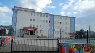 Okul koridorlarında nezaket devrimi: Kelimelerinizle dünyayı güzelleştirin