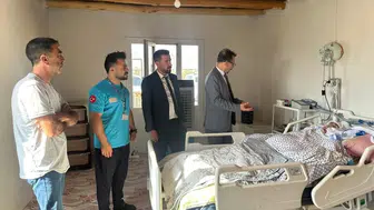 Cizre'de beyaz önlüklülerin vefa ziyareti: Hastaların kapısını çaldılar