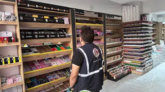 Hakkari'de okul alışverişi öncesi etiket ve güvenlik mesaisi