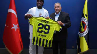 Sarı-lacivertli camiada nostalji rüzgarı: Emenike yuvaya döndü