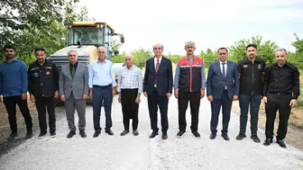 Yeşilyurt'un kırsalında hummalı çalışma: 15 kilometrelik güzergah baştan aşağı yenileniyor