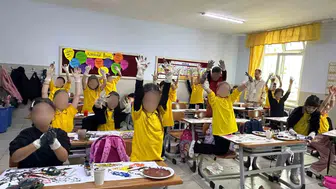 Yıllar sonra aynı okulda: Akademisyen projesiyle çocukluk sıralarına döndü
