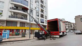 Denizli'de taşınma telaşı yaşayan ailelere belediyeden nakdi can suyu