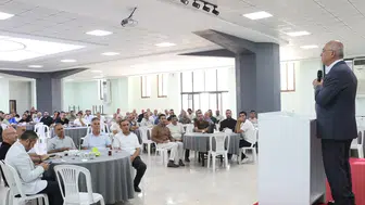 Mersin'de Din Görevlileriyle Buluşan Müftü Topal'dan Samimiyet Vurgusu