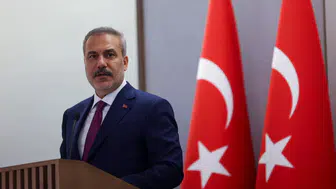 Dışişleri Bakanı Fidan'dan Atina'ya kritik uyarı: Başkalarının oyuncağı olmayın