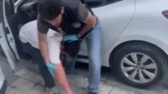 İstanbul'da uyuşturucu trafiğine 'zula' engeli: İki araçla kurdukları düzen bozuldu