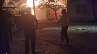 Menteş köyünde gece yarısı kabusu: Besihaneden yükselen dumanlar felaketle bitti