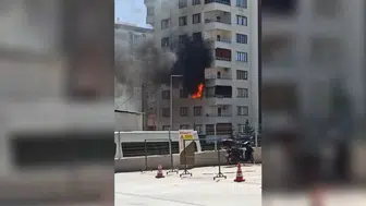 Şanlıurfa'da korku dolu anlar: 8 katlı binada yükselen alevler paniğe yol açtı