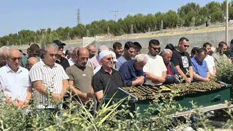 Düğün davetiyeleri elinde kaldı: Mutluluk hayali kurarken yolların kurbanı oldu
