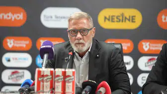 Samsunspor'da ağır yenilgi sonrası Thorsten Fink'ten sabır çağrısı