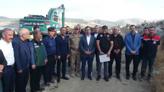 Van Gölü'nün geleceği için dev temizlik operasyonu: Milyonlarca metreküp çamur taşınıyor