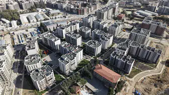 Antakya'da Yıkıntıların Yerini Komşuluk Sesleri Aldı: Rezerv Alanlarda Yeni Bir Hayat Başlıyor