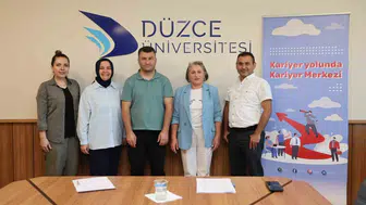Düzce Üniversitesi'nde kampüs hayatına adım atan öğrencilere rehberlik: İlk günden mezuniyete yol haritası