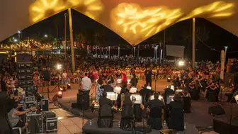 Akdeniz'in yakamozları eşliğinde sanat dolu bir başlangıç: Mersin'de müzik şöleni